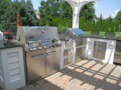 Custom Built Fence & Deck Image